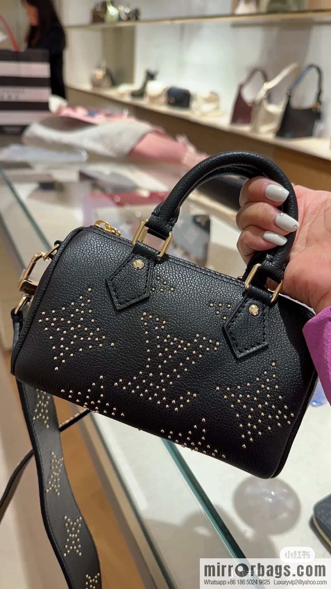 [Original single boutique] M46745 black full leather willow nail pillow bag speedy series Nano Speedy handbag