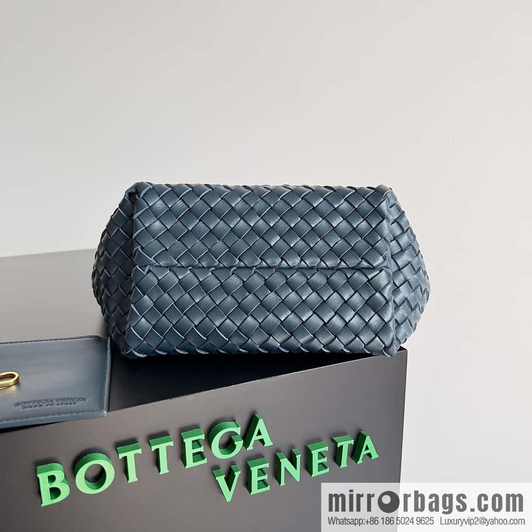 BV Mini Cabat Limited Edition mini vegetable basket BAG model; 709464 blue