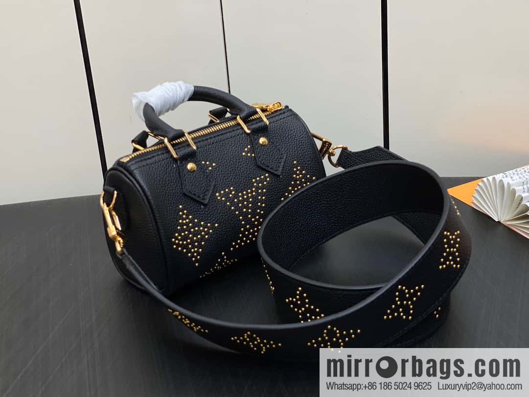 [Original single boutique] M46745 black full leather willow nail pillow bag speedy series Nano Speedy handbag