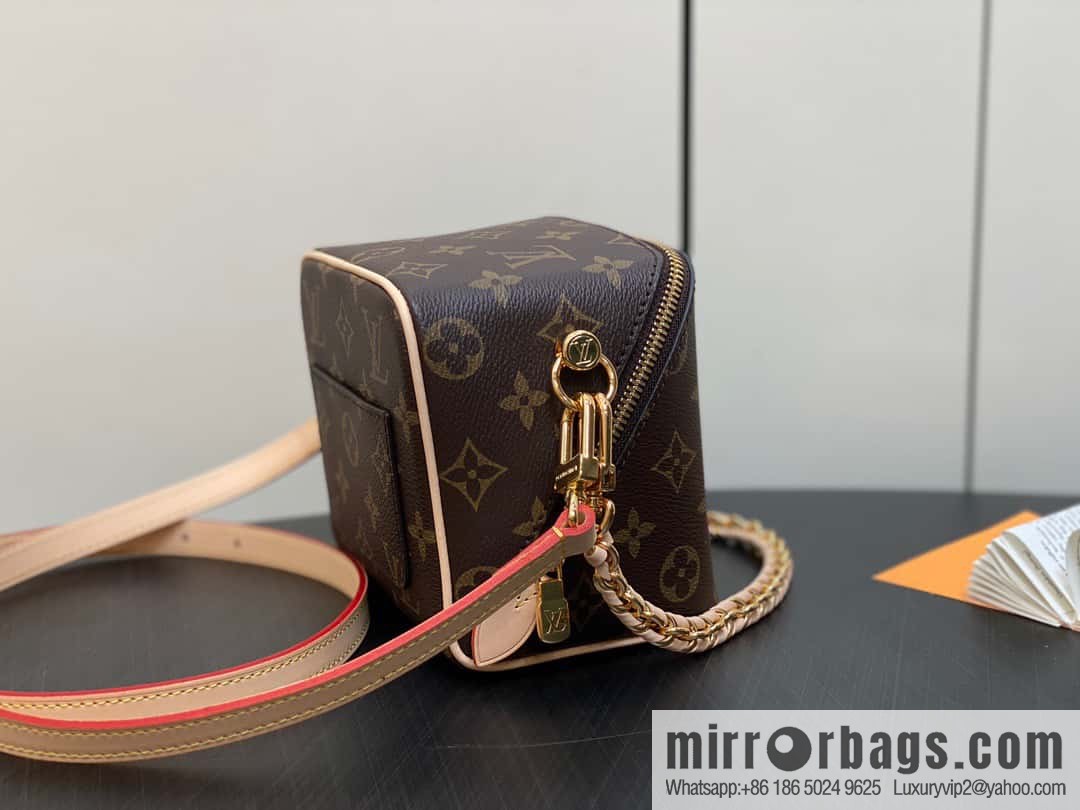 [Original single boutique] M47096 monogram chain bag series JUST IN CASE handbag Just In Case handbag