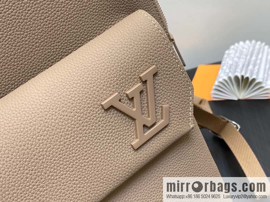 [Original single boutique] M23708 apricot, full leather backpack series TAKEOFF backpack LV NEW BACKPACK backpack