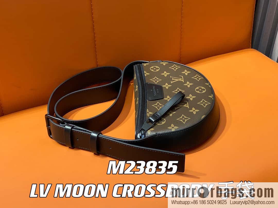 [Original order boutique] M23835 monogram men's bag moon bag series, new LV MOON CROSSBODY handbag in autumn and winter