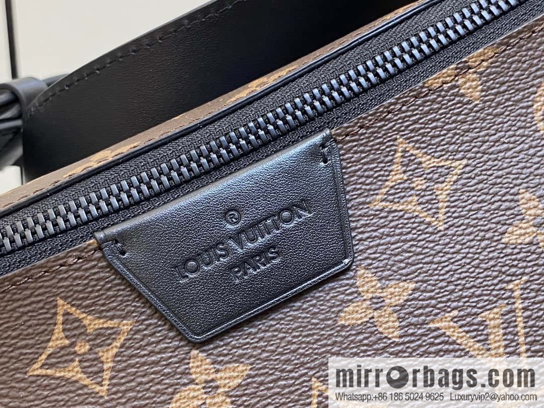 [Original order boutique] M23835 monogram men's bag moon bag series, new LV MOON CROSSBODY handbag in autumn and winter