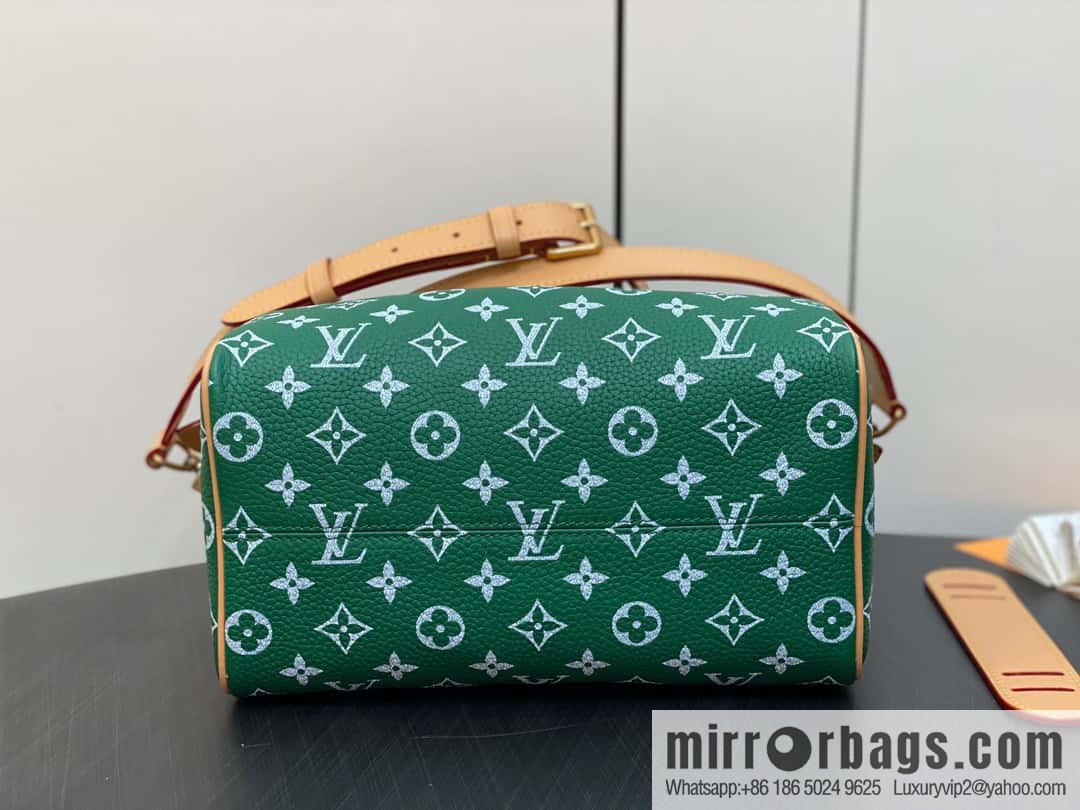 [Original order boutique] M24423 green, full leather pillow bag speedy series SPEEDY P9 BANDOULIIZRE25 handbag