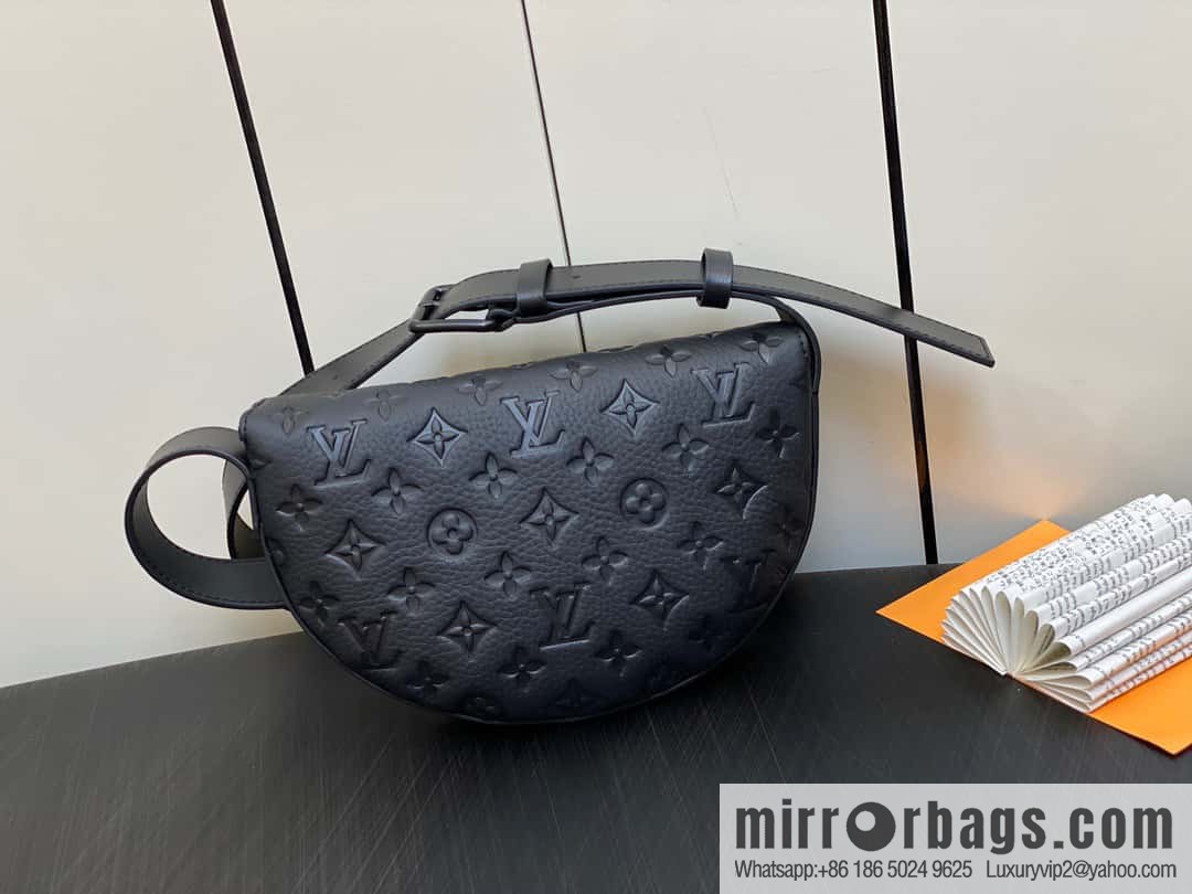 [Original order boutique] M23835 black full leather, men's bag moon bag series, new LV MOON CROSSBODY handbag in autumn and winter