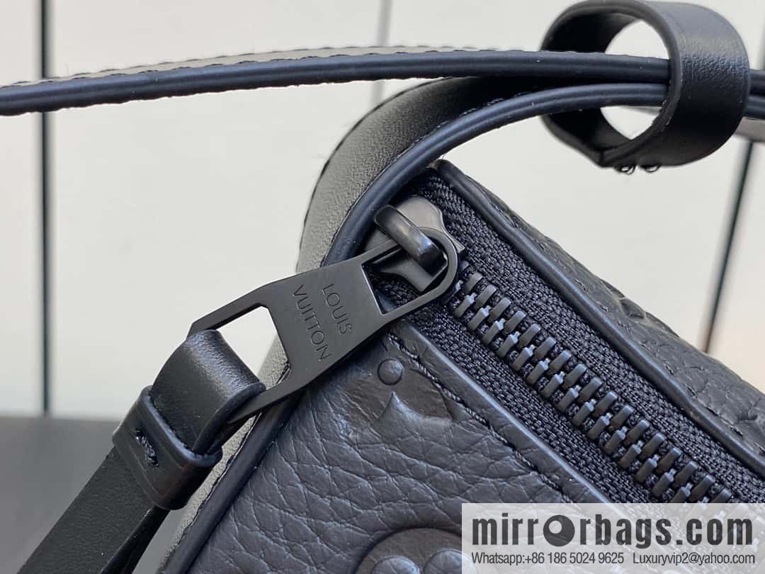 [Original order boutique] M23835 black full leather, men's bag moon bag series, new LV MOON CROSSBODY handbag in autumn and winter