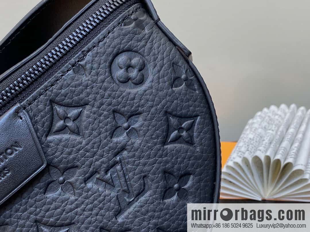 [Original order boutique] M23835 black full leather, men's bag moon bag series, new LV MOON CROSSBODY handbag in autumn and winter