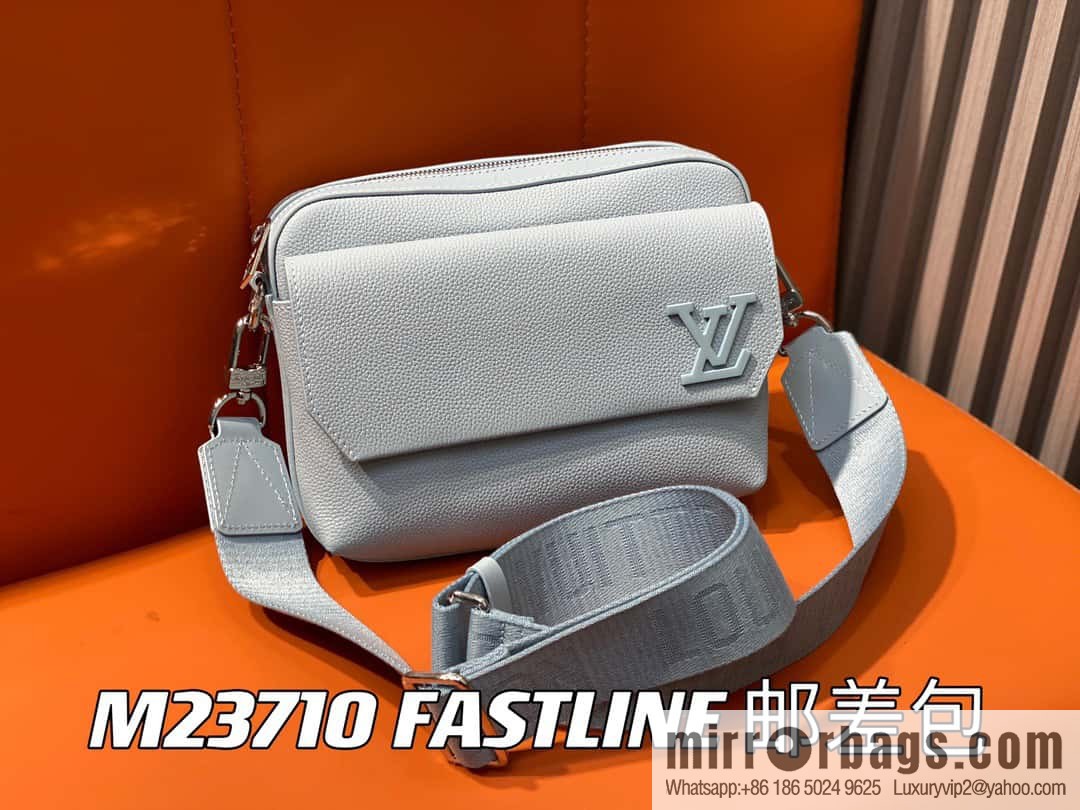 [Original order boutique] M23710 light blue, full leather men's bag messenger bag series, new FASTLINE messenger bag in autumn and winter