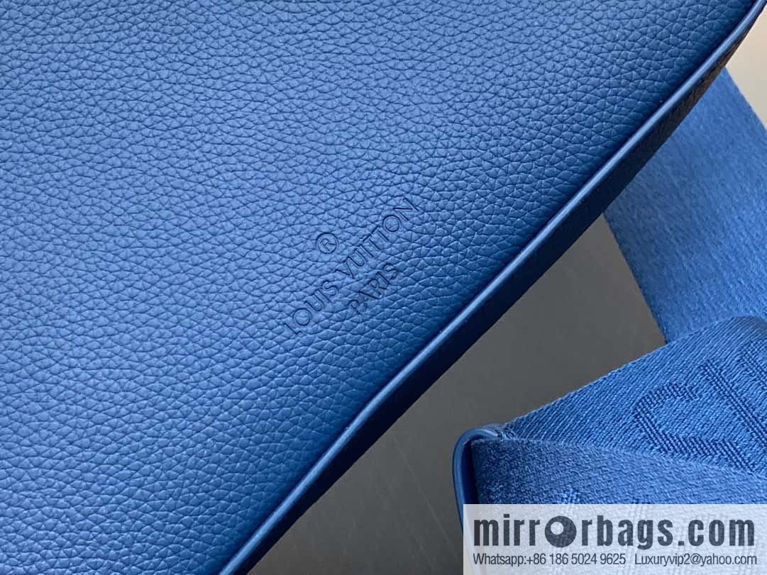 [Original order boutique] M23710 dark blue, full leather men's bag messenger bag series, new FASTLINE messenger bag in autumn and winter
