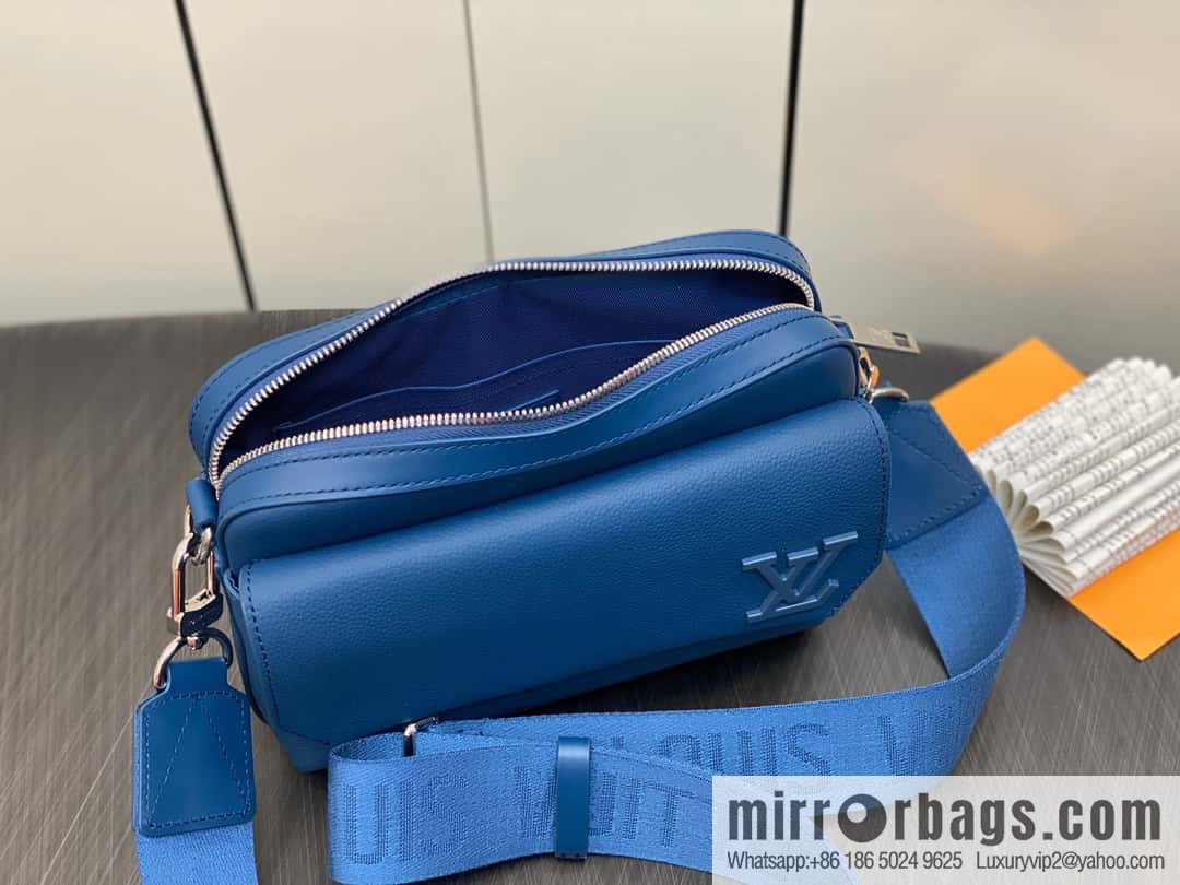 [Original order boutique] M23710 dark blue, full leather men's bag messenger bag series, new FASTLINE messenger bag in autumn and winter