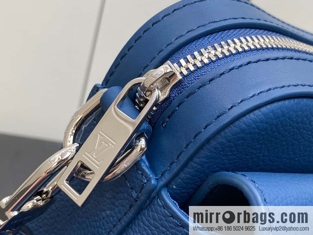 [Original order boutique] M23710 dark blue, full leather men's bag messenger bag series, new FASTLINE messenger bag in autumn and winter