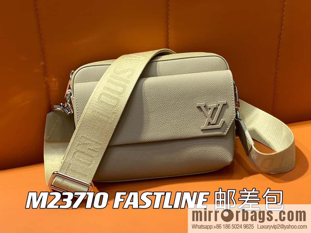 [Original order boutique] M23710 apricot, full leather men's bag messenger bag series, new FASTLINE messenger bag in autumn and winter