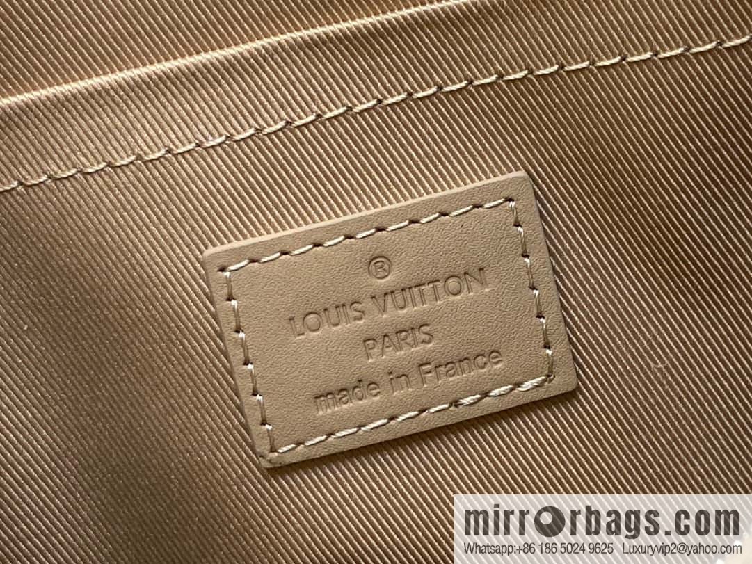 [Original order boutique] M23710 apricot, full leather men's bag messenger bag series, new FASTLINE messenger bag in autumn and winter