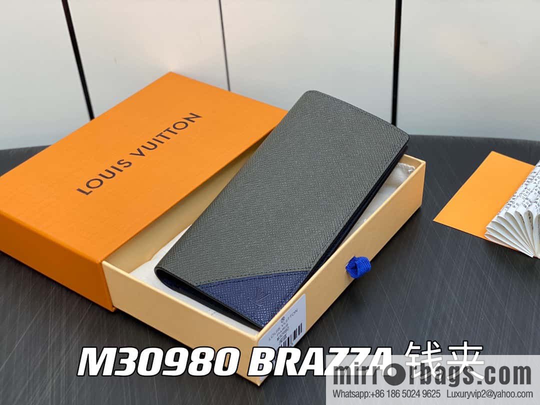[Original order boutique] M30980 dark blue, full leather suit clip series BRAZZA wallet