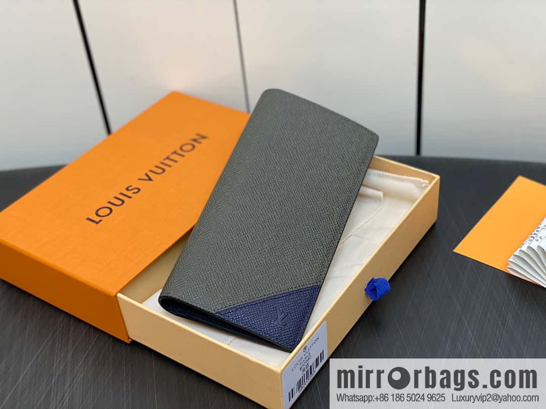 [Original order boutique] M30980 dark blue, full leather suit clip series BRAZZA wallet