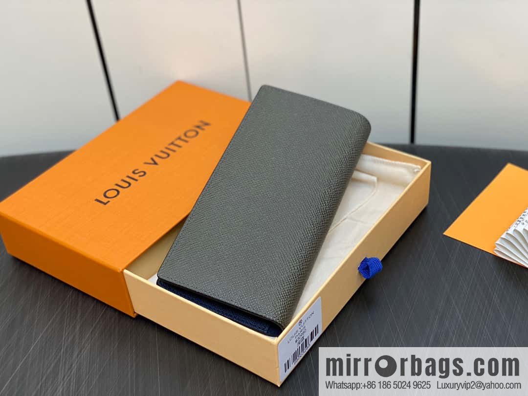 [Original order boutique] M30980 dark blue, full leather suit clip series BRAZZA wallet
