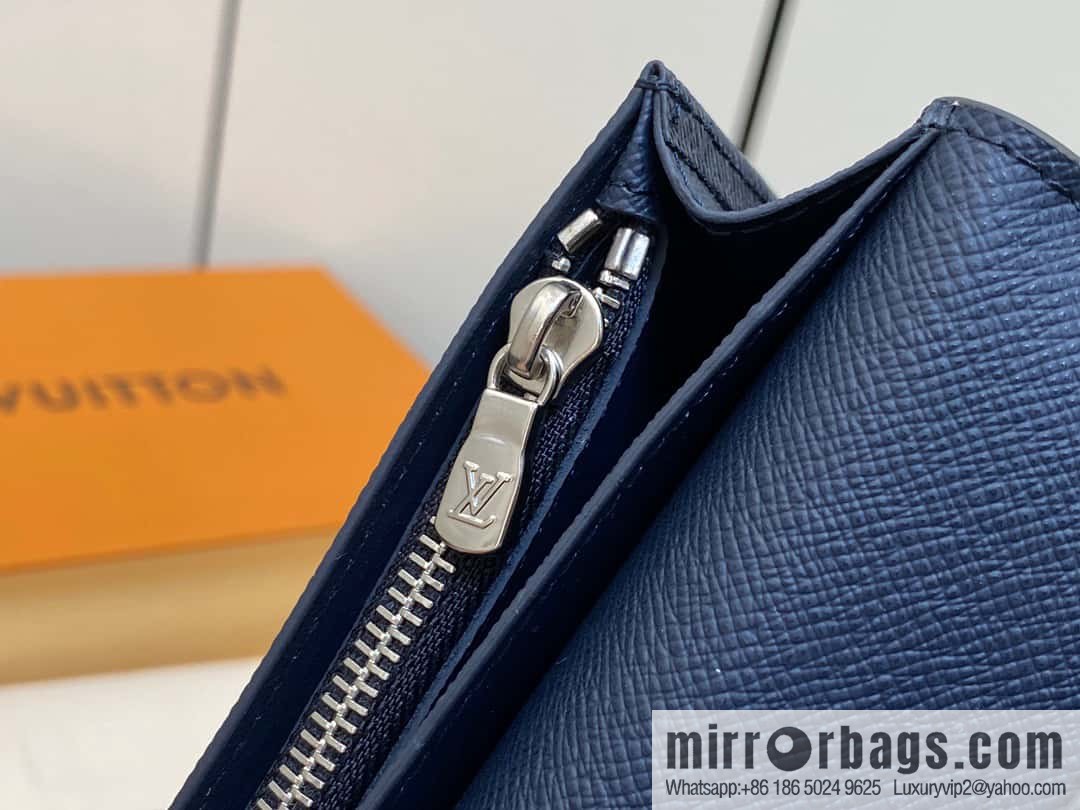 [Original order boutique] M30980 dark blue, full leather suit clip series BRAZZA wallet