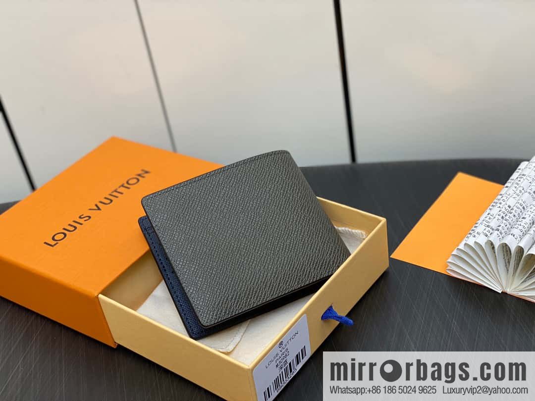 [Original order boutique] M30982 dark blue, full leather suit wallet series MULTIPLE wallet