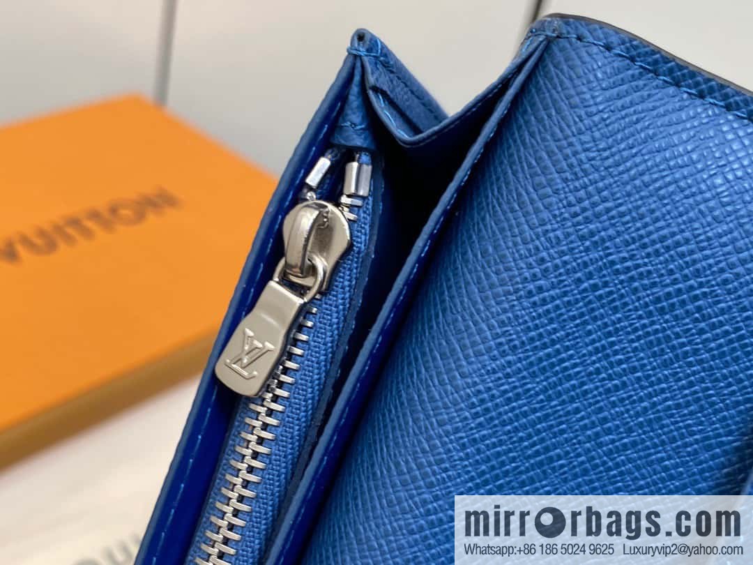 [Original order boutique] M30980 medium blue, full leather suit clip series BRAZZA wallet