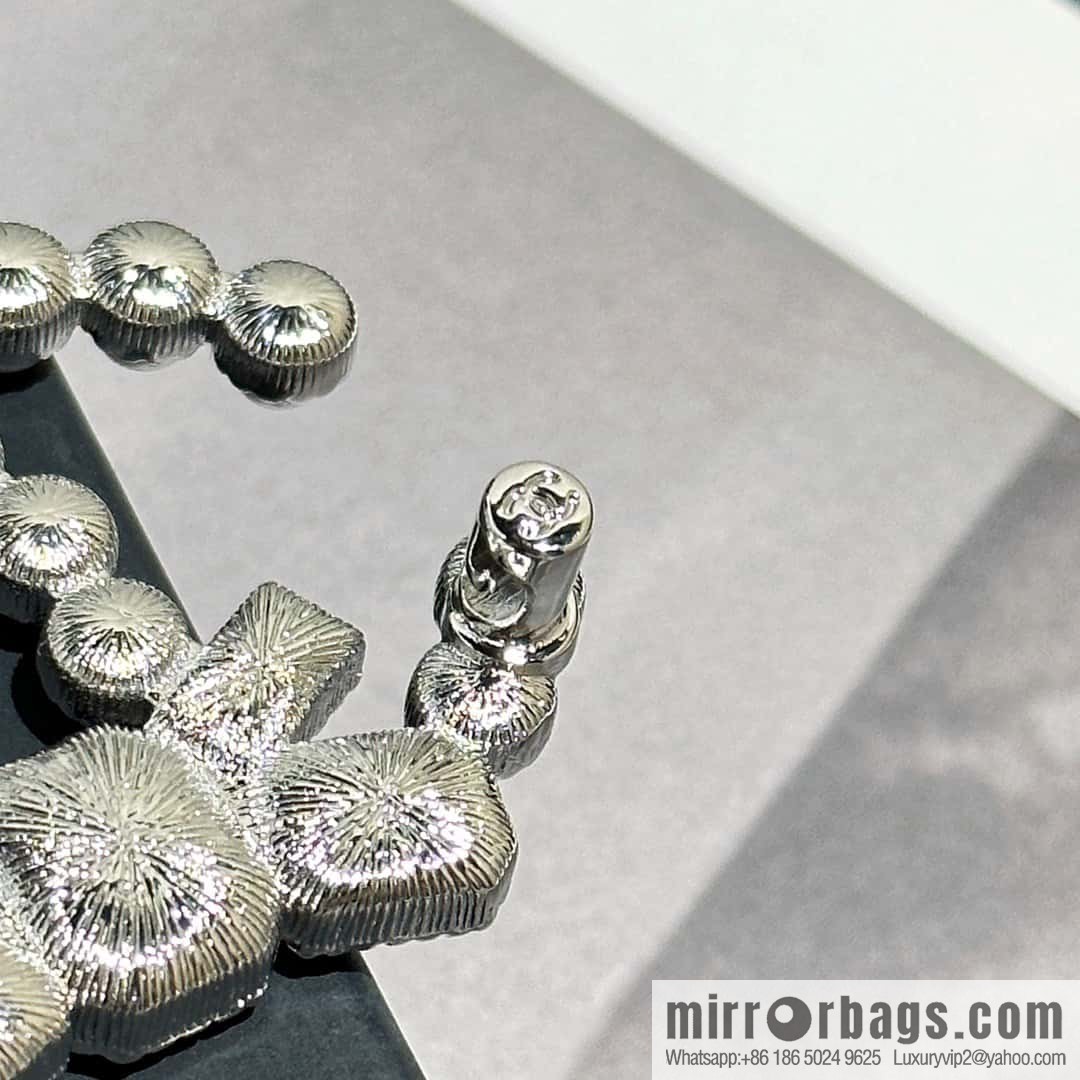☀️New ☑️ Chanel Double C Bow Pearl Brooch ☀️
