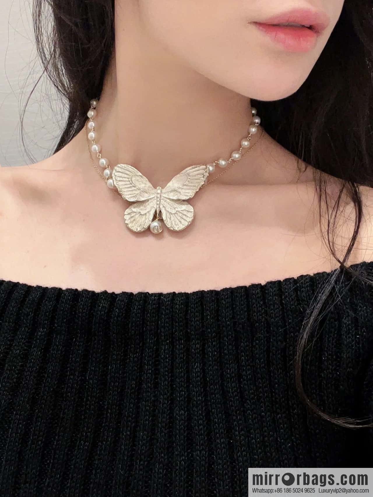 New ☑️ DIOR Dior Golden Butterfly Pearl CD Necklace
