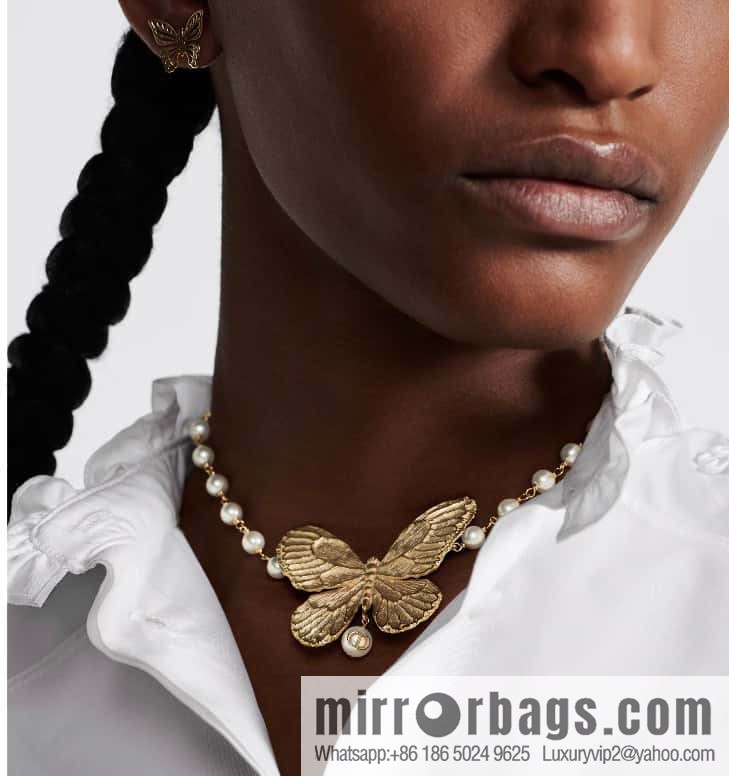 New ☑️ DIOR Dior Golden Butterfly Pearl CD Necklace