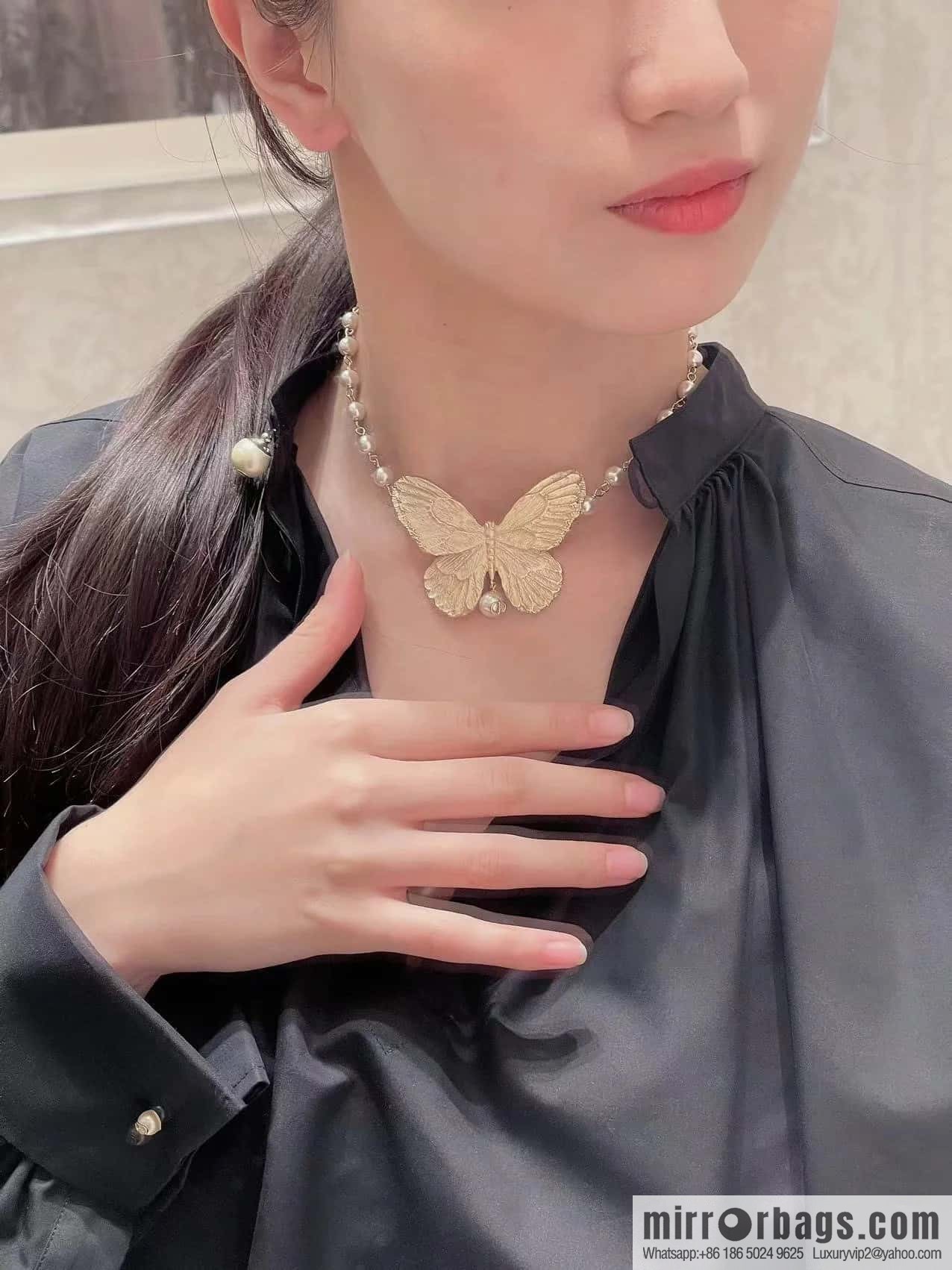 New ☑️ DIOR Dior Golden Butterfly Pearl CD Necklace