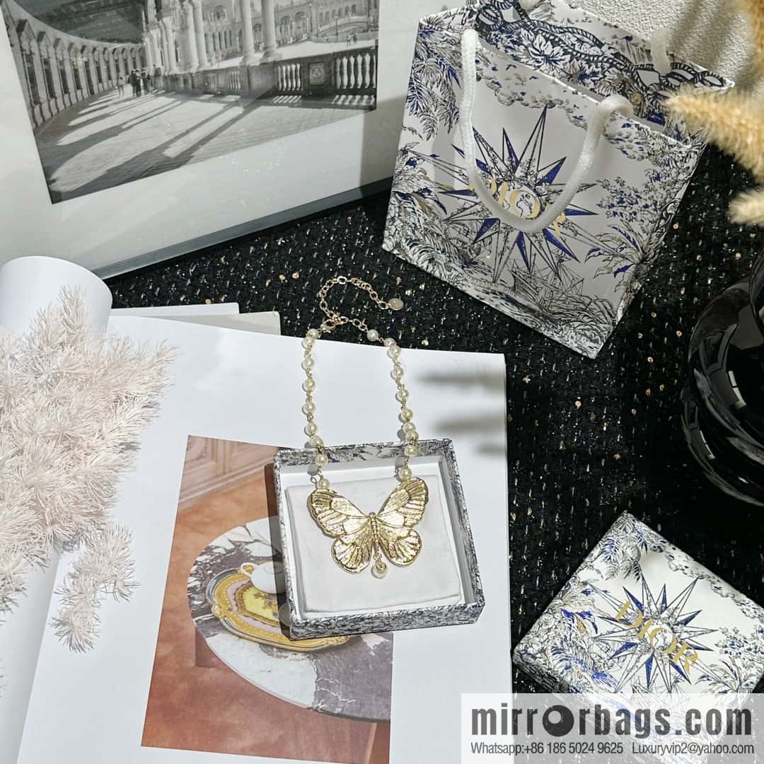 New ☑️ DIOR Dior Golden Butterfly Pearl CD Necklace