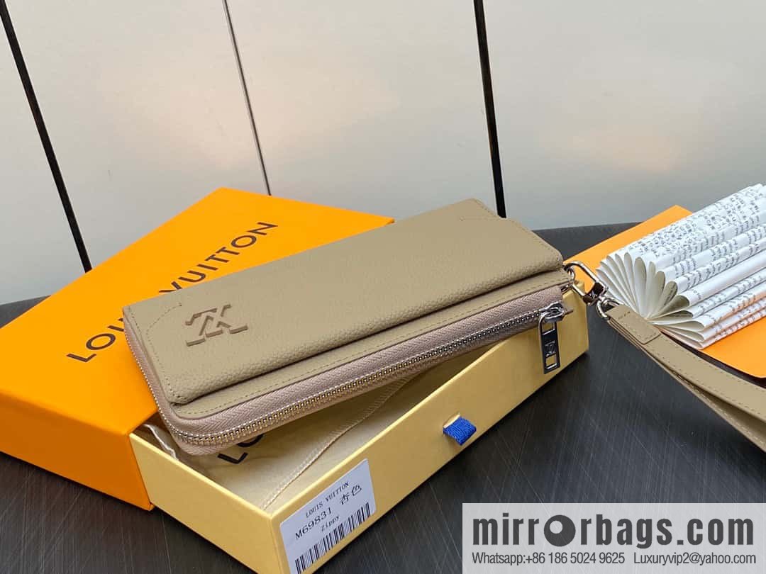 [Original single boutique] M69831 apricot, full leather clutch bag wallet series NEW Aer long wallet