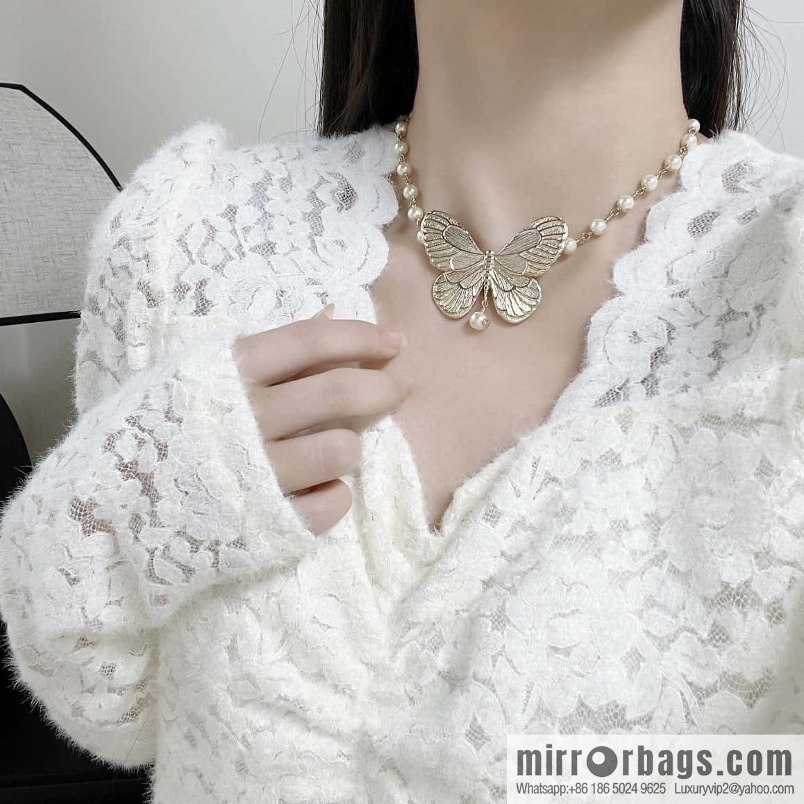 New ☑️ DIOR Dior Golden Butterfly Pearl CD Necklace
