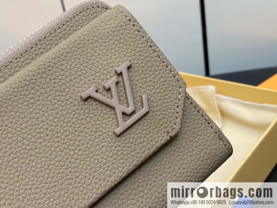 [Original single boutique] M69831 apricot, full leather clutch bag wallet series NEW Aer long wallet