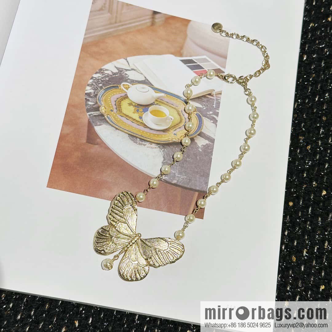 New ☑️ DIOR Dior Golden Butterfly Pearl CD Necklace