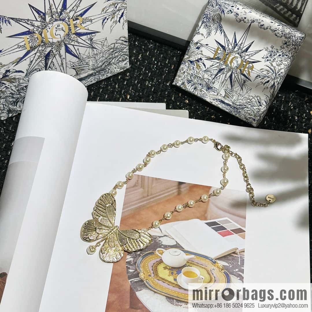 New ☑️ DIOR Dior Golden Butterfly Pearl CD Necklace
