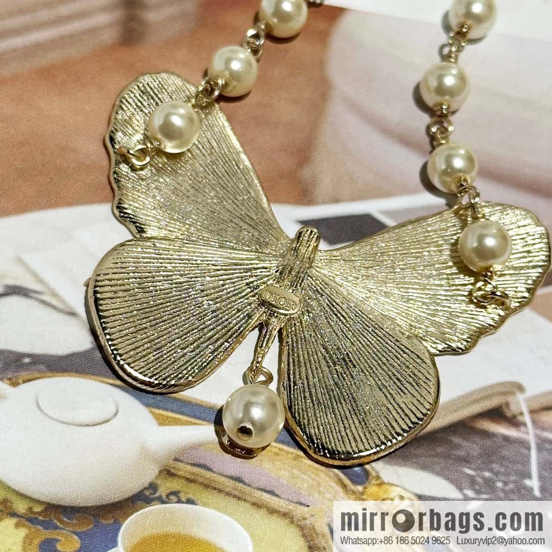 New ☑️ DIOR Dior Golden Butterfly Pearl CD Necklace