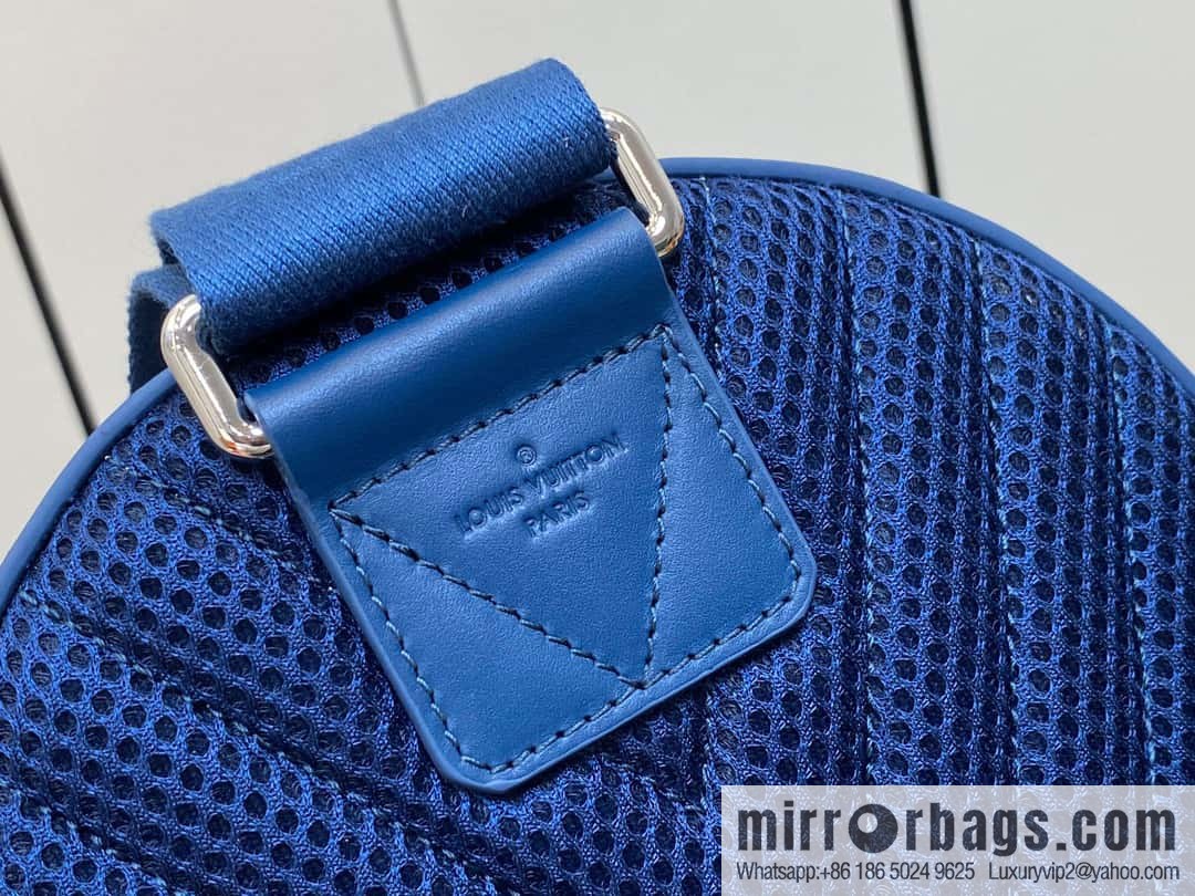 [Original order boutique] M23765 blue, full leather breast bag shoulder bag series, autumn and winter new PILOT shoulder bag