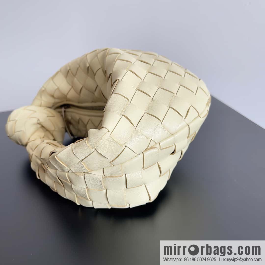 Bv2022 new Mini Jodie braided knotted round hobo bag, model: 651876