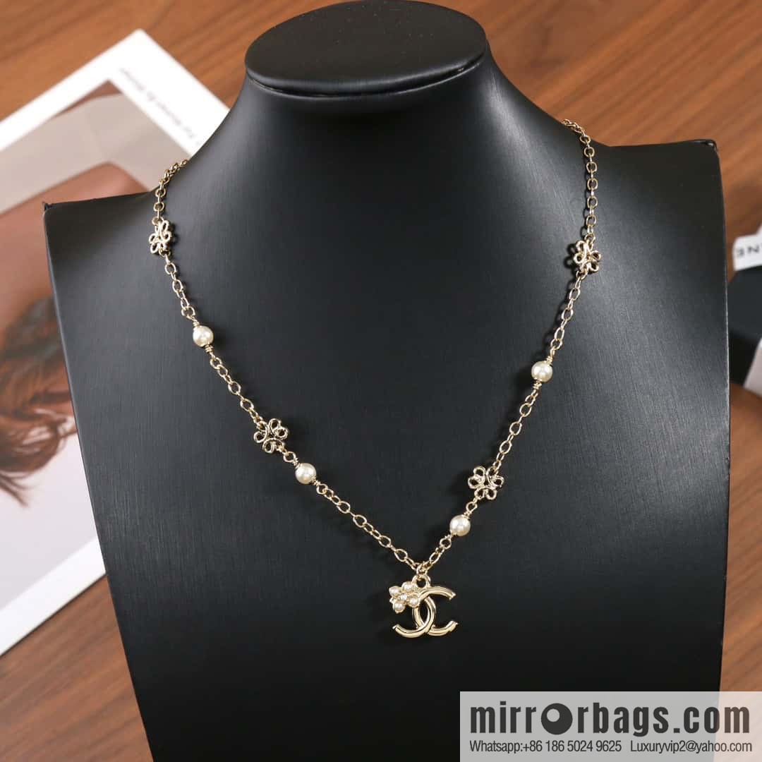 ☀️New ☑️ Chanel Double C Pearl Necklace ☀️