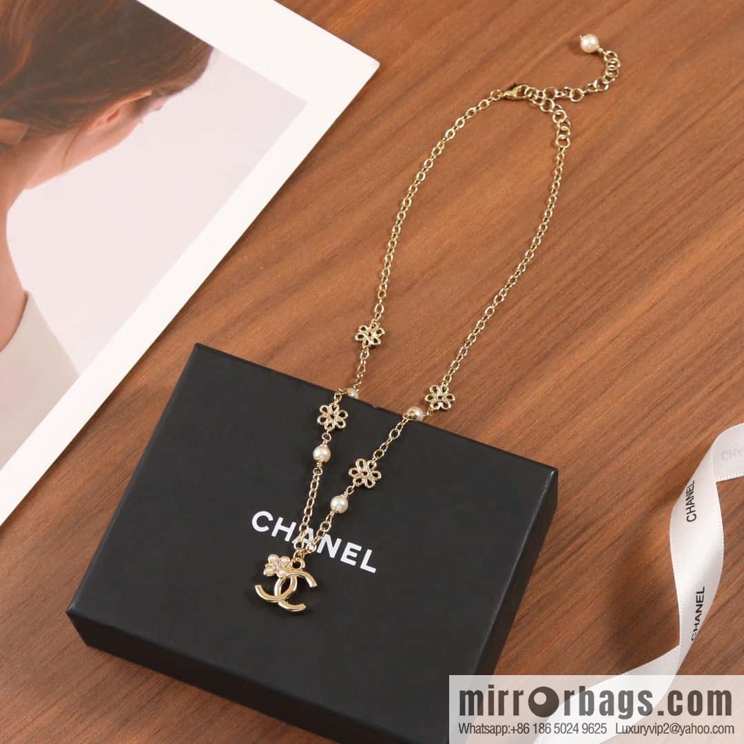 ☀️New ☑️ Chanel Double C Pearl Necklace ☀️