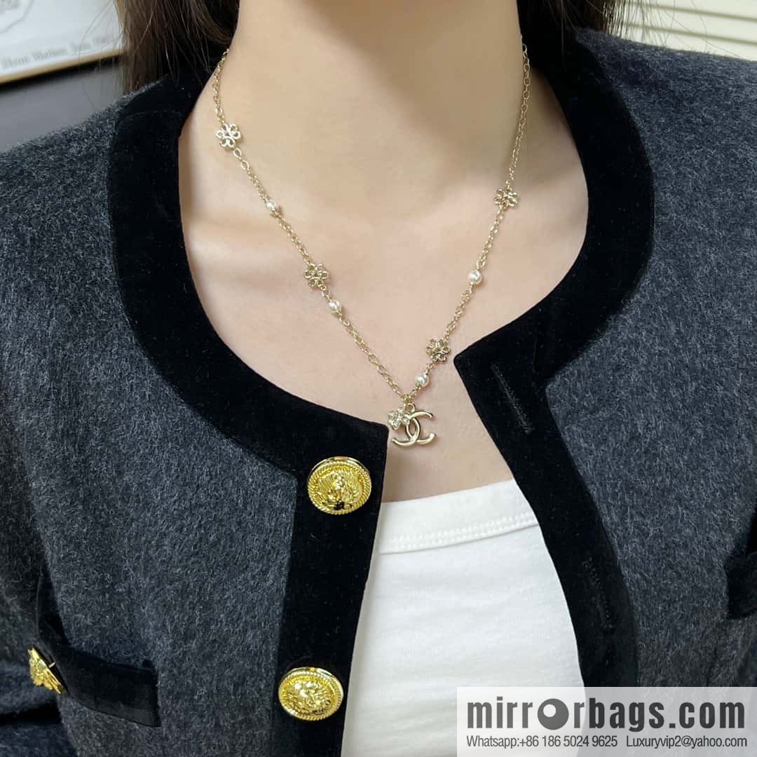 ☀️New ☑️ Chanel Double C Pearl Necklace ☀️