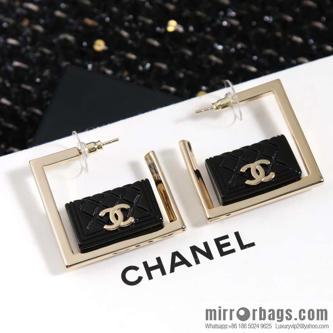 ☀️New ☑️ Chanel C1 double c diamond bag 👜 stud earrings ☀️