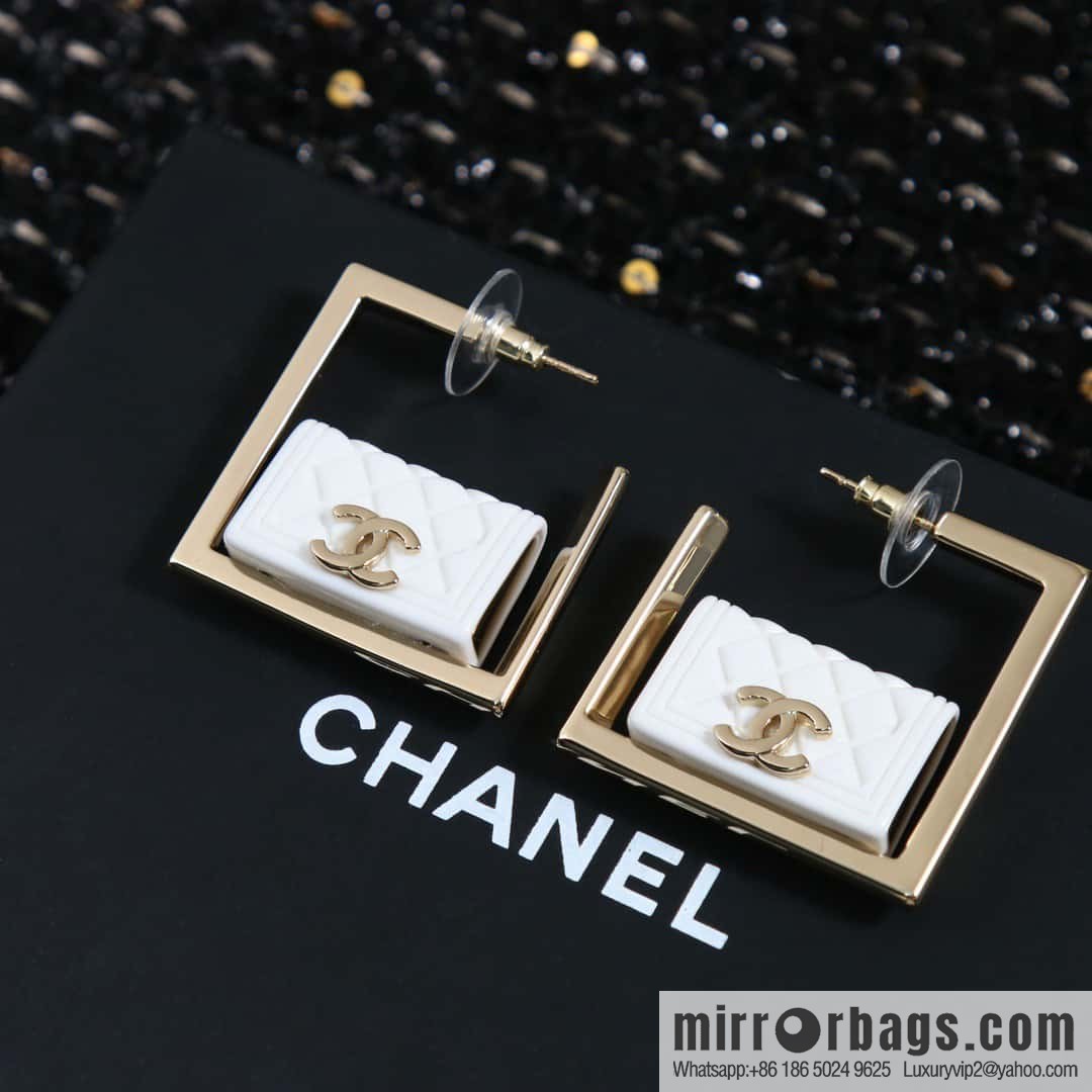 ☀️New ☑️ Chanel C1 double c diamond bag 👜 stud earrings ☀️