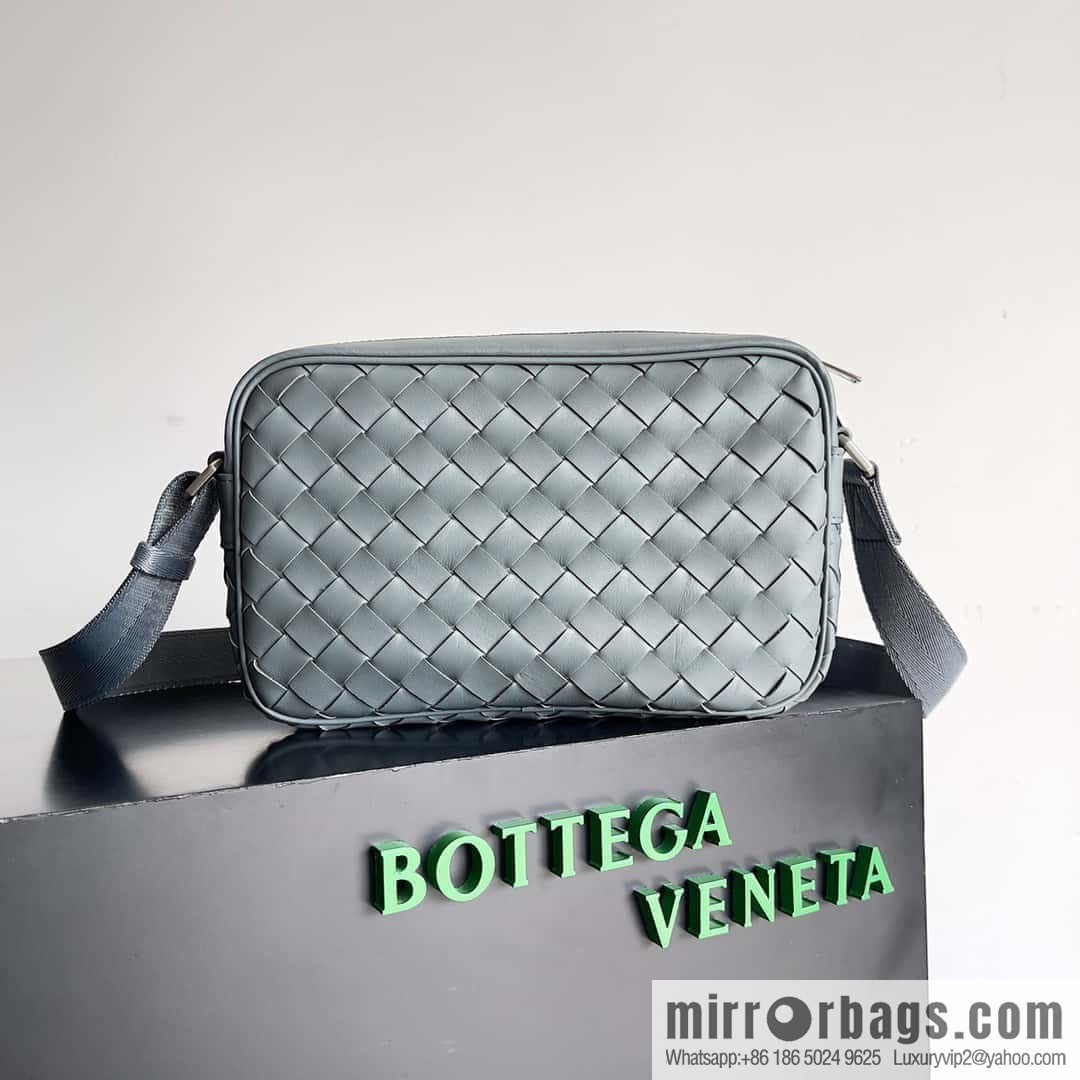 BV lntrecciato woven leather (fabric) crossbody bag model number: 710048