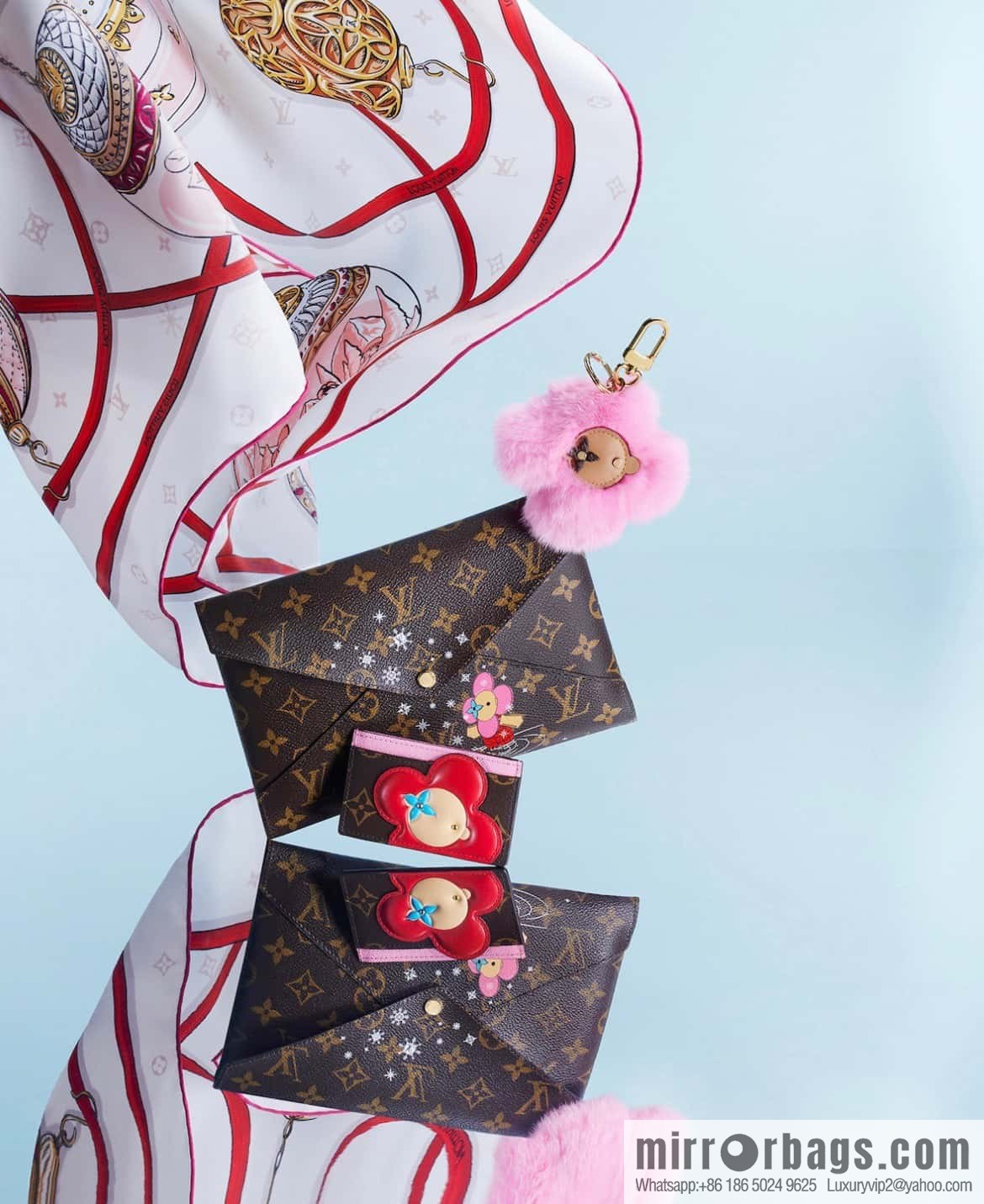 [Original order boutique] 2023 Christmas M82655 Christmas model, silk screen three-piece series Kirigami Pochette clutch bag