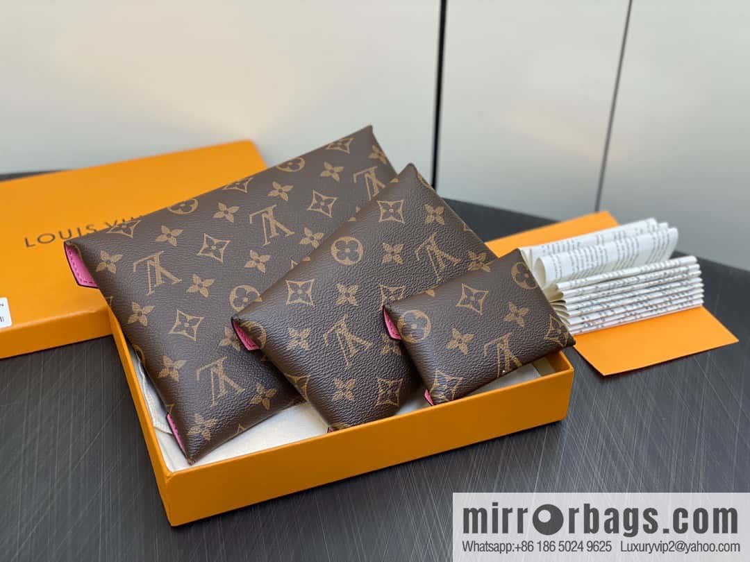 [Original order boutique] 2023 Christmas M82655 Christmas model, silk screen three-piece series Kirigami Pochette clutch bag