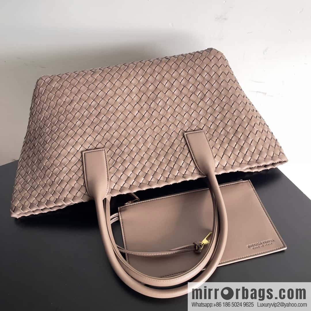 B new Cabat medium shopping bag model number: 608810 khaki