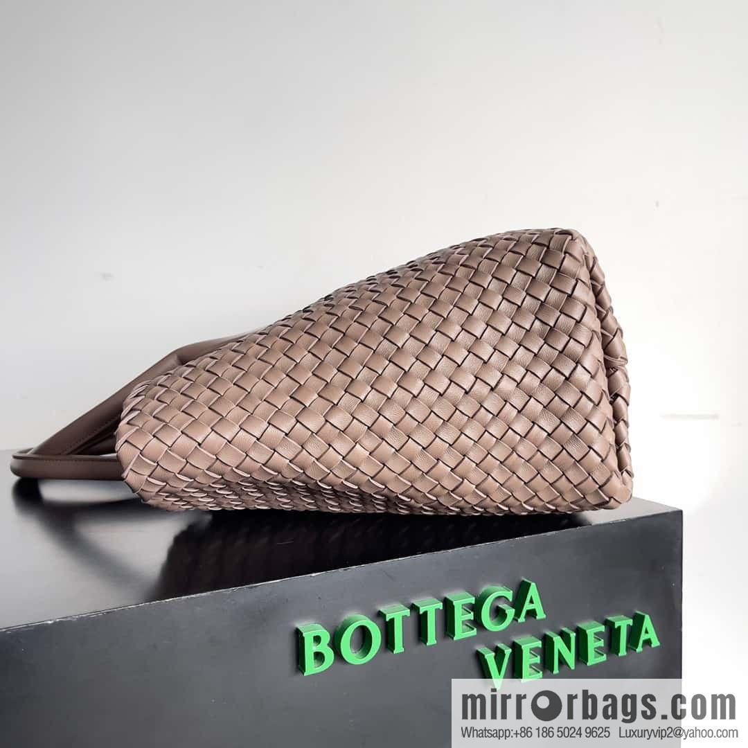B new Cabat large shopping bag model number: 608811 khaki