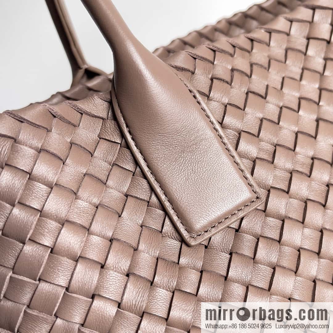 B new Cabat large shopping bag model number: 608811 khaki