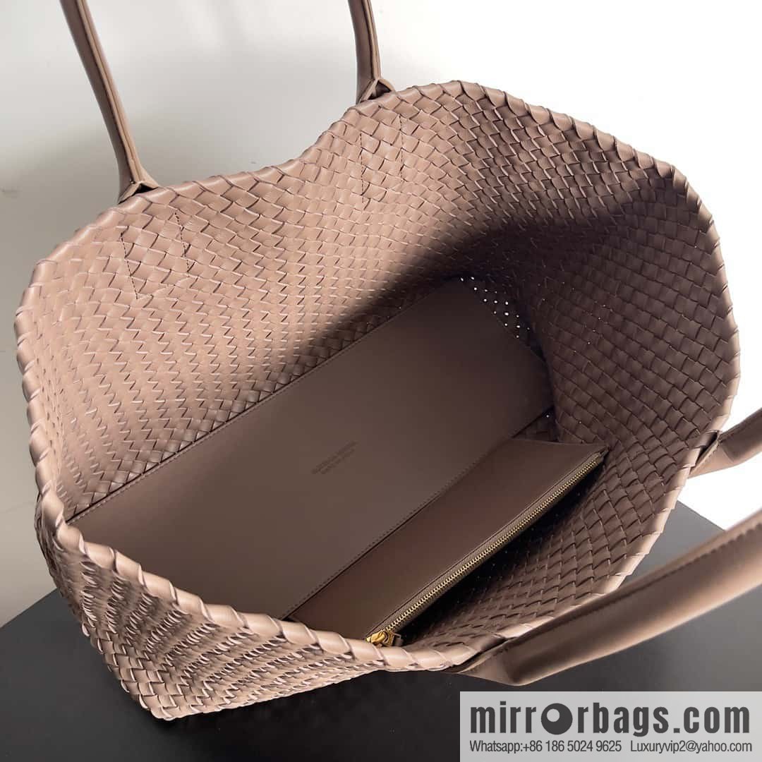 B new Cabat large shopping bag model number: 608811 khaki