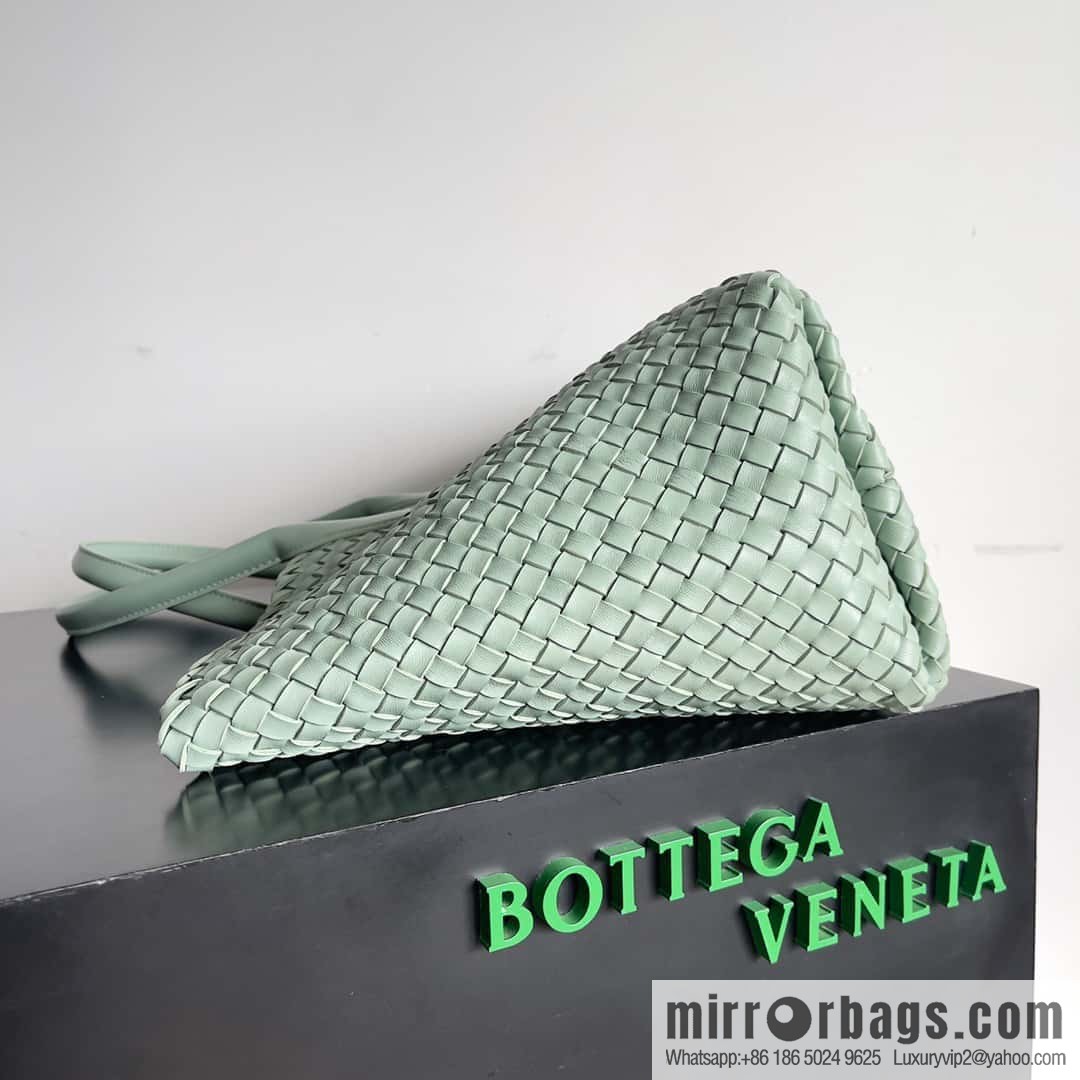 B new Cabat large shopping bag model number: 608811