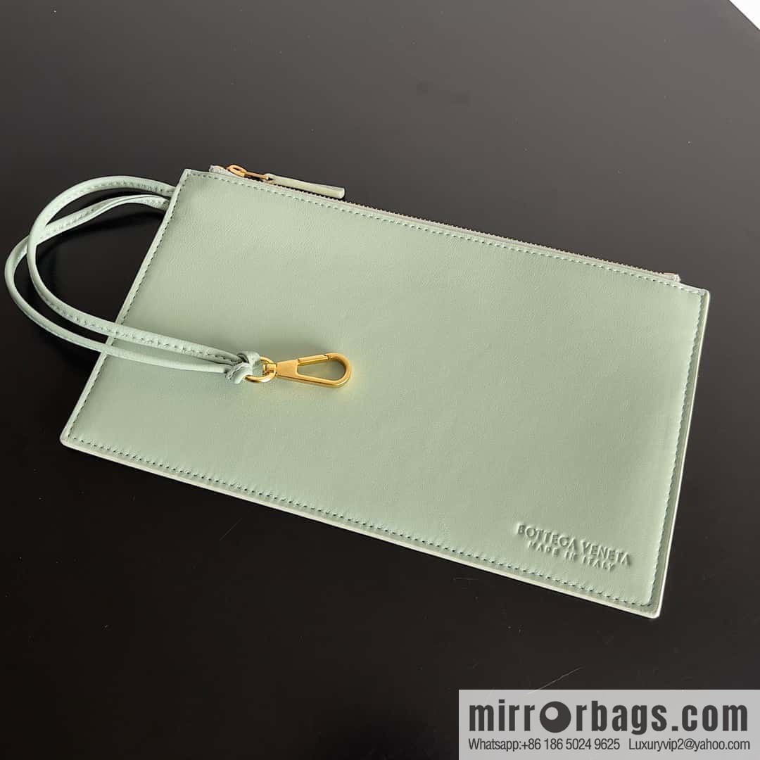 B new Cabat large shopping bag model number: 608811